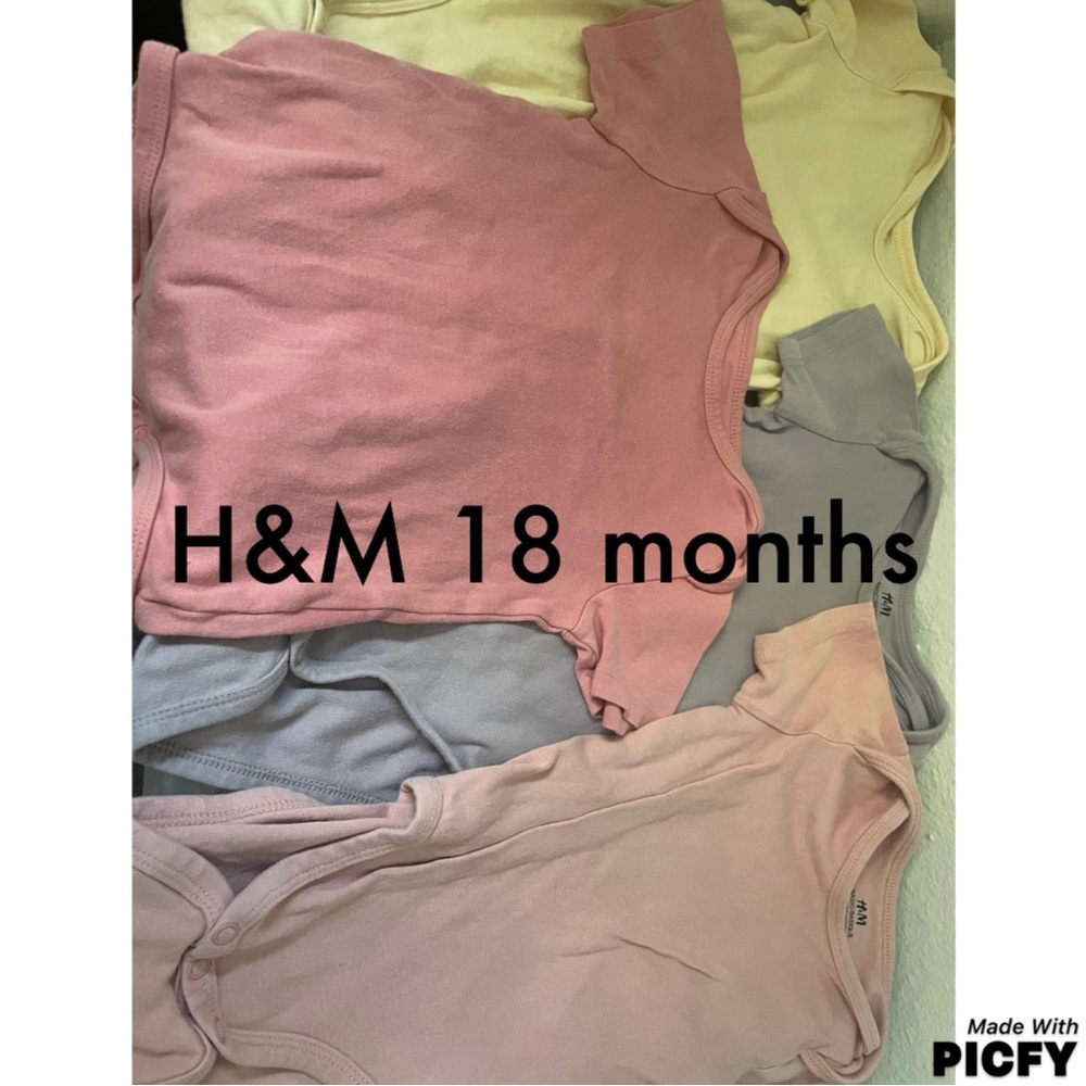 Short sleeve bodysuits